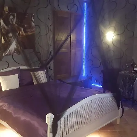 Prázdninový dům Maison Du 18e De Charme Au Calme Idrac-Respailles