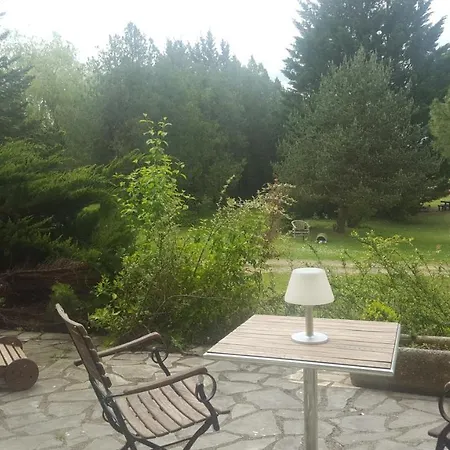 Prázdninový dům Maison Du 18e De Charme Au Calme Idrac-Respailles