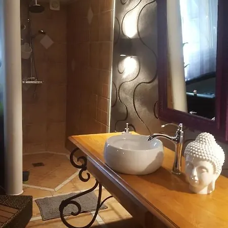 Maison Du 18e De Charme Au Calme *