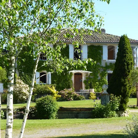 Holiday home Maison Du 18e De Charme Au Calme Idrac-Respailles